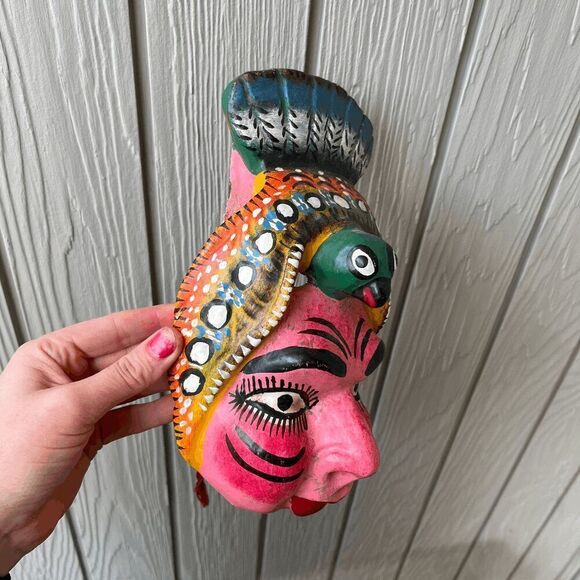Vintage Indian Hand-Carved Painted Wooden Folk Mask Parrot Headpiece 12" - Picture 7 of 10